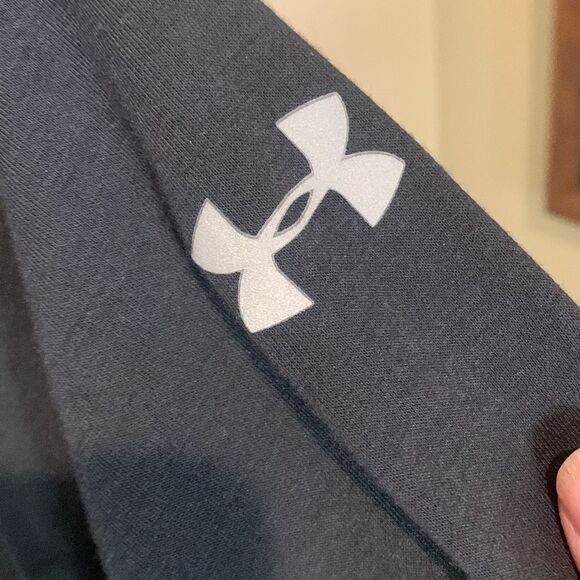 UNDER ARMOUR Black Half Zip Pullover Tee - Picture 7 of 7